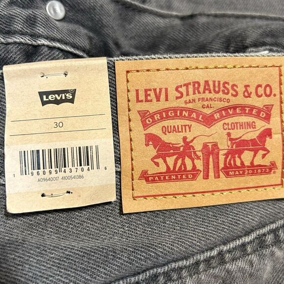 Levi's Low Pro Straight Jeans Gray 30 Mid Rise Relaxed Fit Paint Splatter NWT - Picture 7 of 10